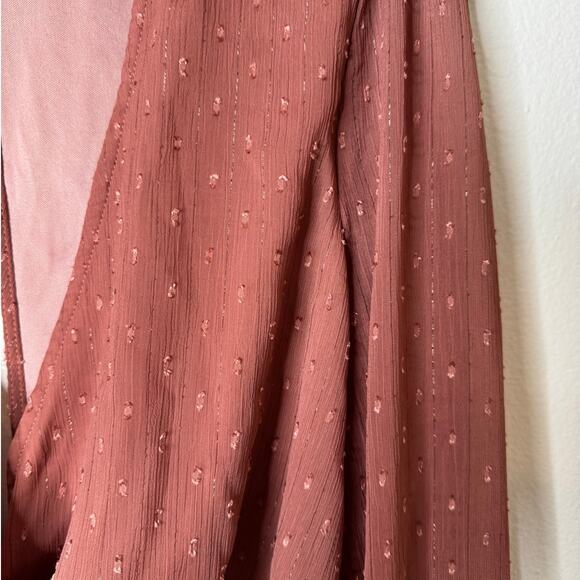 Lulus Closer Look Dusty Rose Mauve Swiss Dot Tie Sleeve Romper Size Small - Picture 5 of 10
